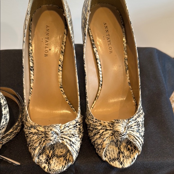 Ann Taylor Black and Tan Heels with Peep Toe Design - Picture 2 of 5